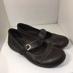 Clark’s Maryjane Shoes Size 8W
